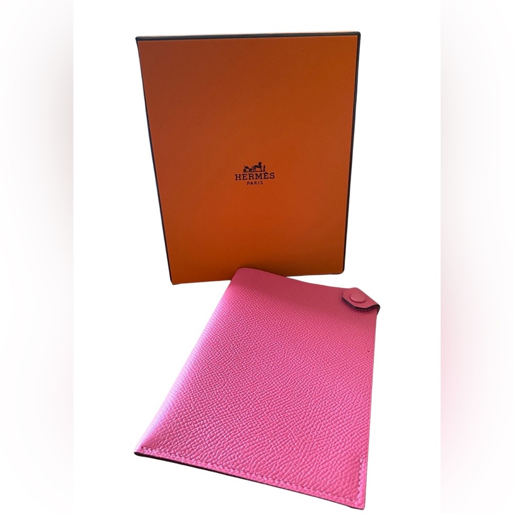 Hermes Epsom Leather Passport Cover - Rose Azalee Tarmac PM - Picture 4 of 16
